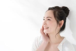 顔脱毛のデメリットは？注意点や肌リスク回避方法をご紹介！